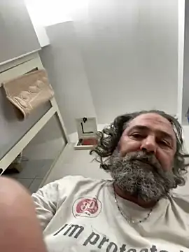 Snapshot of ros217 chatting on September 2025 03:51:01 PM ros217 online show from September 2025 03:51:01 PM