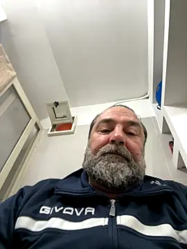 Snapshot of ros217 chatting on October 2025 08:00:01 AM ros217 online show from October 2025 08:00:01 AM