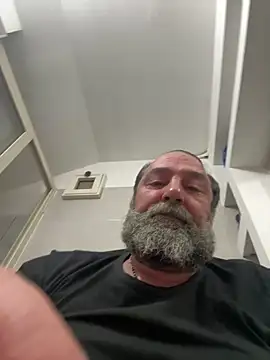 Snapshot of ros217 chatting on November 2025 02:42:02 PM ros217 online show from November 2025 02:42:02 PM