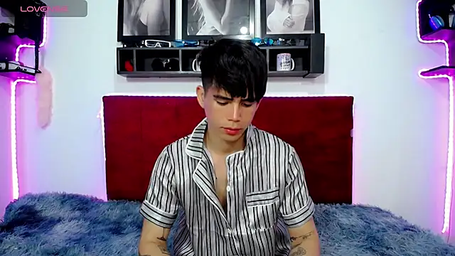 Snapshot of Tayson_Rivers chatting on January 2025 06:07:01 PM Tayson Rivers online show from January 2025 06:07:01 PM