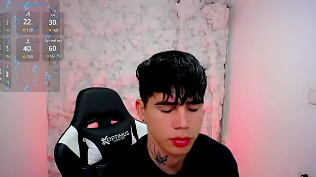 Tayson Rivers online show from November 2025 07:29:01 PM