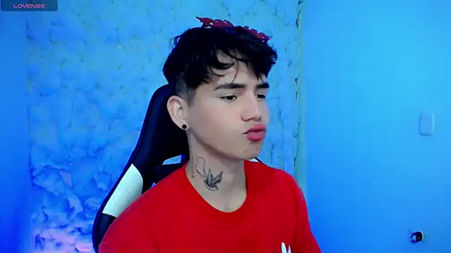 Tayson Rivers online show from November 2025 06:33:02 PM