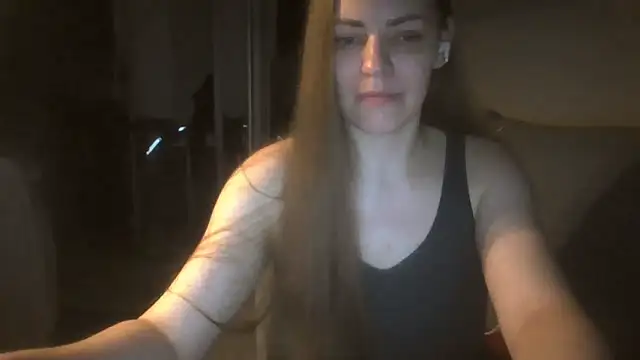 AnnaDiamond1 online show from October 2025 09:38:01 PM