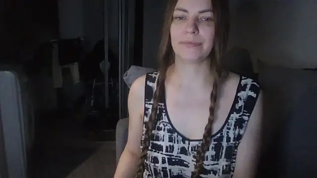 AnnaDiamond1 online show from April 2026 11:44:02 PM