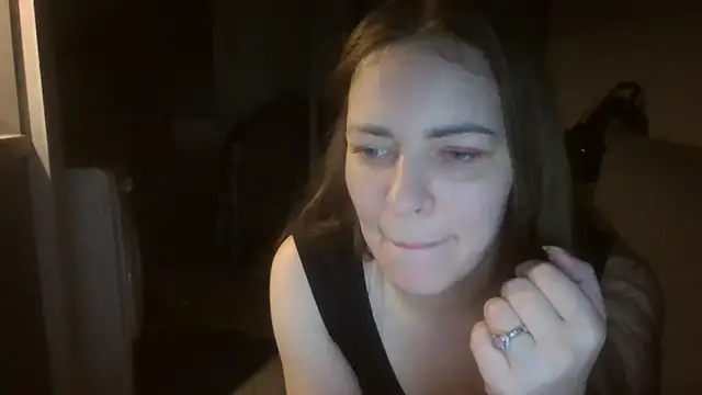 AnnaDiamond1 online show from November 2025 11:52:02 PM