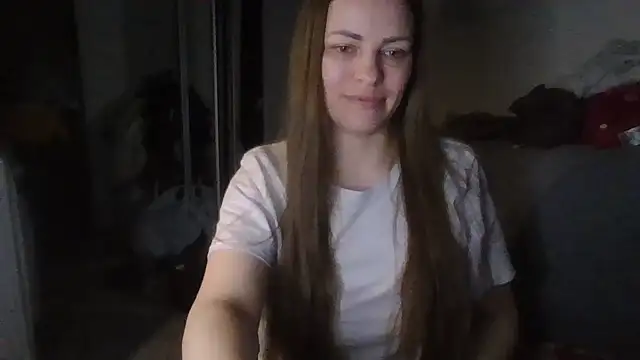 AnnaDiamond1 online show from April 2026 10:49:02 PM
