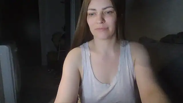 Snapshot of AnnaDiamond1 chatting on June 2026 01:28:02 AM AnnaDiamond1 online show from June 2026 01:28:02 AM