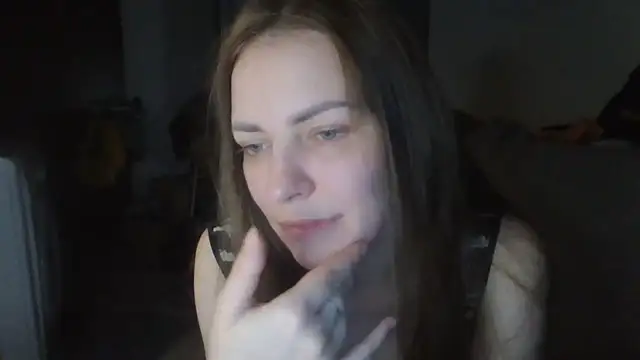 AnnaDiamond1 online show from May 2026 08:39:01 PM
