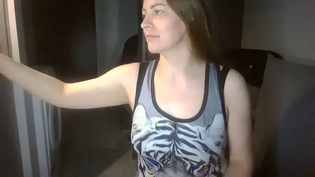 Snapshot of AnnaDiamond1 chatting on June 2026 11:02:01 PM AnnaDiamond1 online show from June 2026 11:02:01 PM