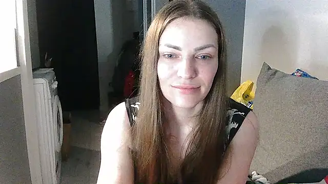 Snapshot of AnnaDiamond1 chatting on July 2026 09:41:01 PM AnnaDiamond1 online show from July 2026 09:41:01 PM