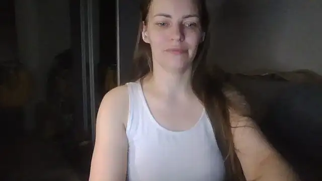 AnnaDiamond1 online show from May 2026 09:45:01 PM