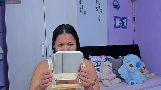 sara mendez2 online show from September 2025 12:03:01 AM