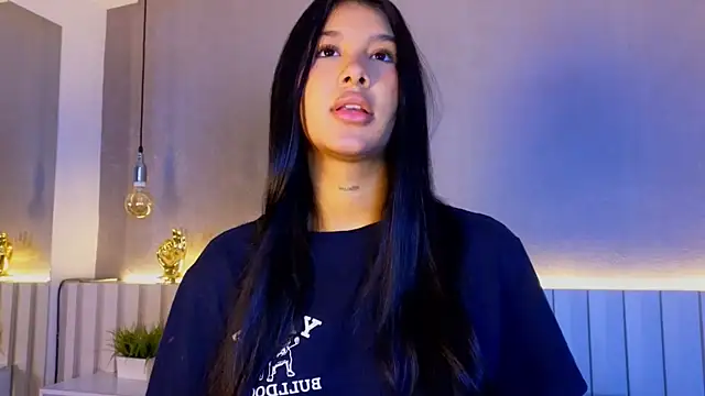 Aida moreno online show from April 2026 12:00:01 PM