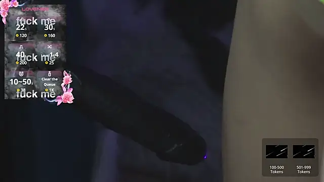 Snapshot of BrianaGolddenn chatting on February 2025 07:13:01 PM BrianaGolddenn online show from February 2025 07:13:01 PM