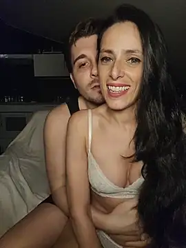 dansarah online show from December 2025 10:09:01 PM