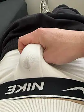 Snapshot of XMenX24 chatting on March 2025 11:40:01 AM XMenX24 online show from March 2025 11:40:01 AM