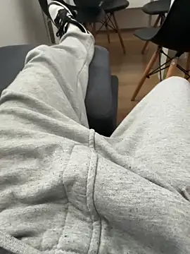 Snapshot of XMenX24 chatting on February 2025 02:02:01 PM XMenX24 online show from February 2025 02:02:01 PM