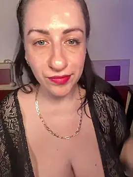 Evelinia online show from May 2026 03:43:02 PM