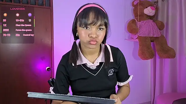 KaattySweet  online show from April 2026 07:38:02 PM