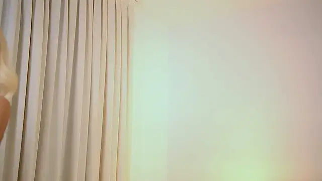 AdelineKing online show from May 2026 01:44:02 AM