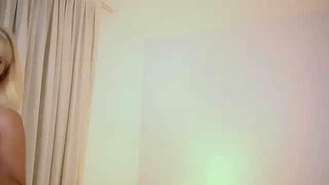Snapshot of AdelineKing chatting on June 2026 01:59:02 AM AdelineKing online show from June 2026 01:59:02 AM