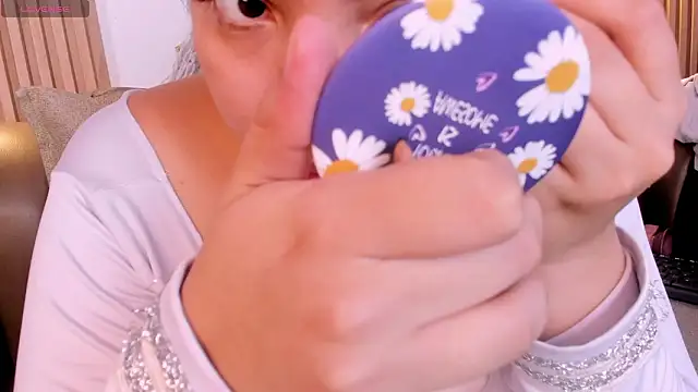 malak nanyy online show from March 2026 01:34:02 PM