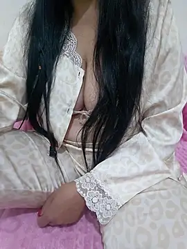 Liyan- online show from October 2025 03:35:02 PM