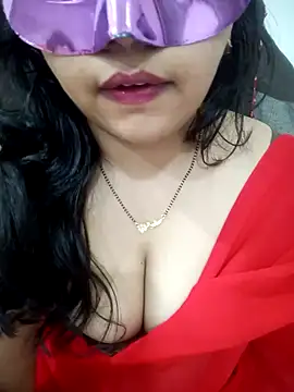 Snapshot of Shivi_shahh chatting on February 2025 05:26:02 PM Shivi shahh online show from February 2025 05:26:02 PM