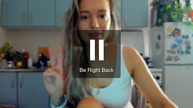 foxy blond online show from November 2025 12:36:02 AM