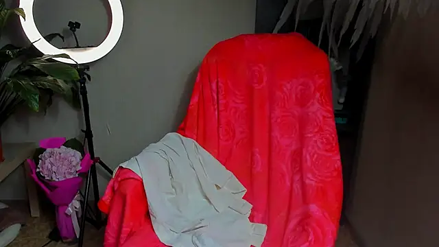 foxy blond online show from October 2025 12:14:01 AM