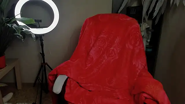 foxy blond online show from September 2025 12:05:01 AM