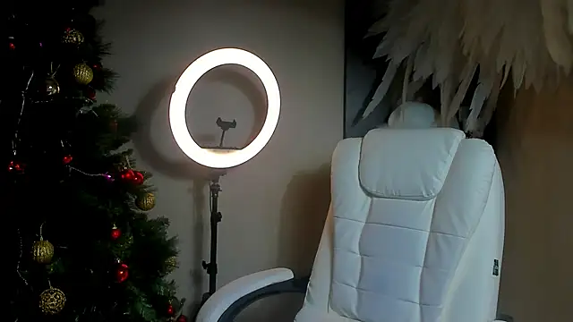 foxy blond online show from December 2025 12:22:02 AM