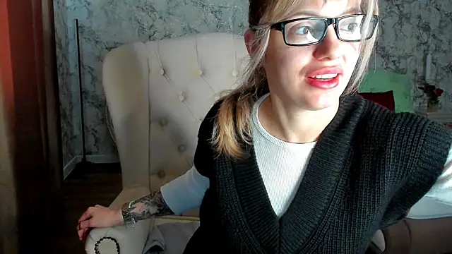 foxy blond online show from March 2026 12:33:01 AM