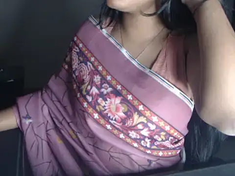 Snapshot of DevilErin chatting on December 2025 09:09:02 PM DevilErin online show from December 2025 09:09:02 PM