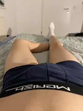 Snapshot of Nio-5 chatting on December 2024 09:50:01 PM Nio-5 online show from December 2024 09:50:01 PM