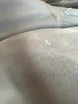 Snapshot of Fjome chatting on September 2025 12:00:02 PM Fjome online show from September 2025 12:00:02 PM