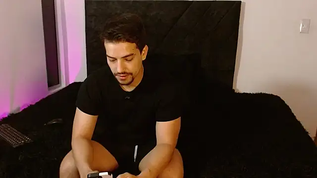 Snapshot of Ian_Daviz chatting on July 2026 10:09:01 PM Ian Daviz online show from July 2026 10:09:01 PM