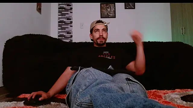 Ian Daviz online show from December 2025 02:23:01 PM