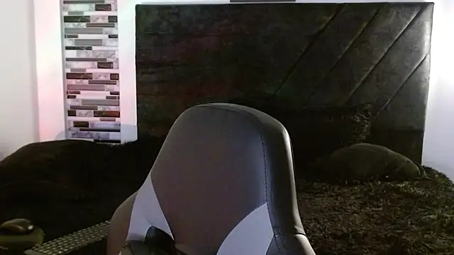 Ian Daviz online show from March 2026 07:25:02 PM