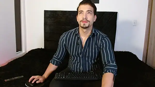 Snapshot of Ian_Daviz chatting on June 2026 02:11:01 PM Ian Daviz online show from June 2026 02:11:01 PM