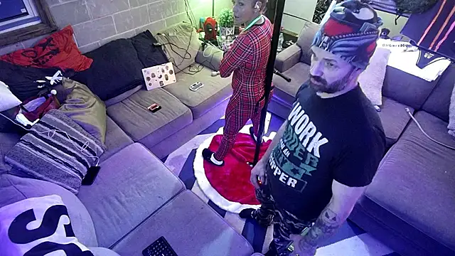 KRYZTALYNXXX online show from December 2025 10:32:02 AM