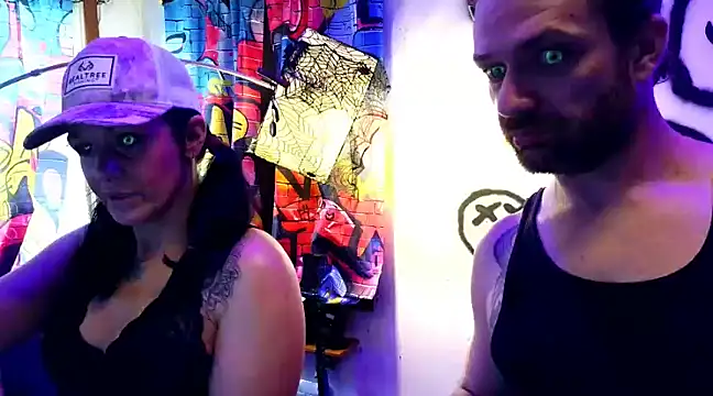 KRYZTALYNXXX online show from December 2024 01:47:01 PM