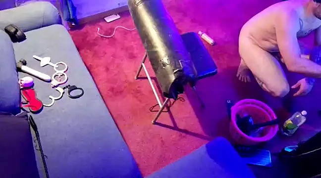 KRYZTALYNXXX online show from December 2024 11:18:01 PM