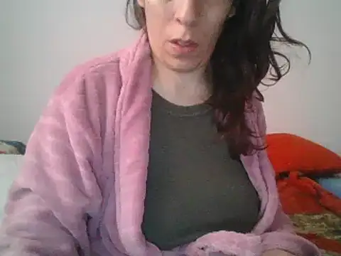 Snapshot of hairygirl80 chatting on February 2025 08:49:02 AM hairygirl80 online show from February 2025 08:49:02 AM