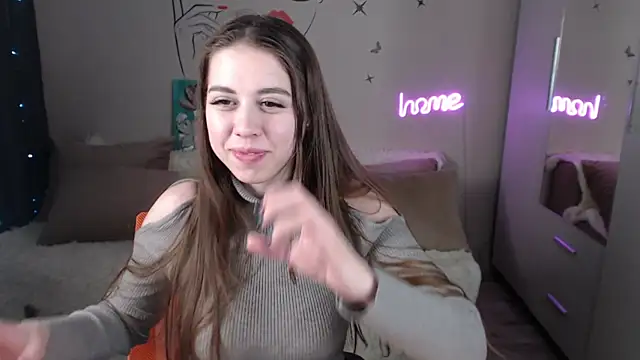 Snapshot of SummerLeena chatting on January 2025 10:13:02 PM SummerLeena online show from January 2025 10:13:02 PM