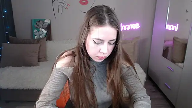 Snapshot of SummerLeena chatting on January 2025 03:28:01 PM SummerLeena online show from January 2025 03:28:01 PM