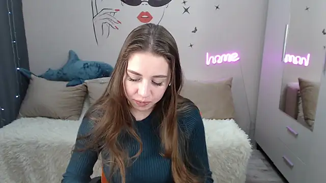Snapshot of SummerLeena chatting on January 2025 08:21:02 PM SummerLeena online show from January 2025 08:21:02 PM