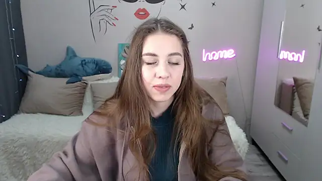 Snapshot of SummerLeena chatting on January 2025 05:20:01 PM SummerLeena online show from January 2025 05:20:01 PM
