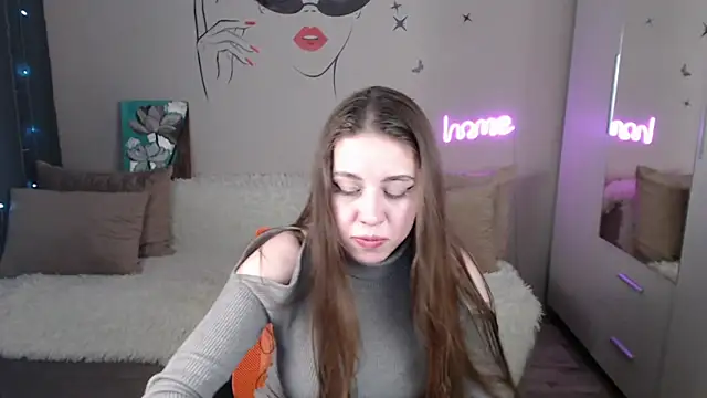 Snapshot of SummerLeena chatting on January 2025 07:03:01 PM SummerLeena online show from January 2025 07:03:01 PM