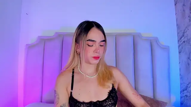 Lucy Vega online show from March 2025 11:42:02 AM